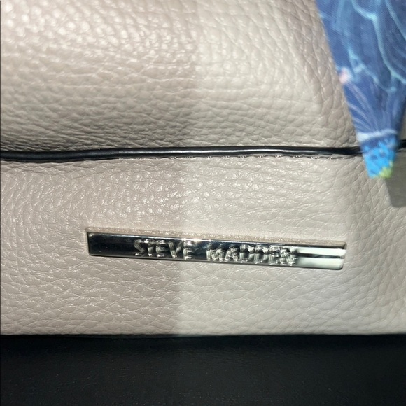 Elegant Gray and Black Steve Madden Women's Backpack - Picture 3 of 5